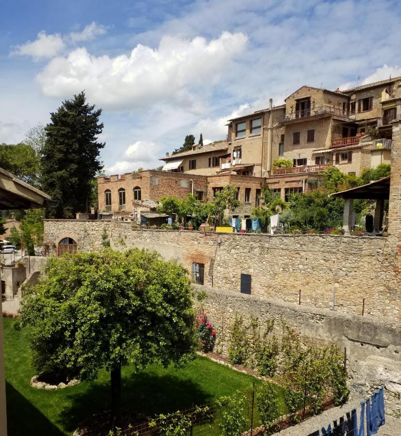 Contemporary Rooms San Gimignano Exterior foto